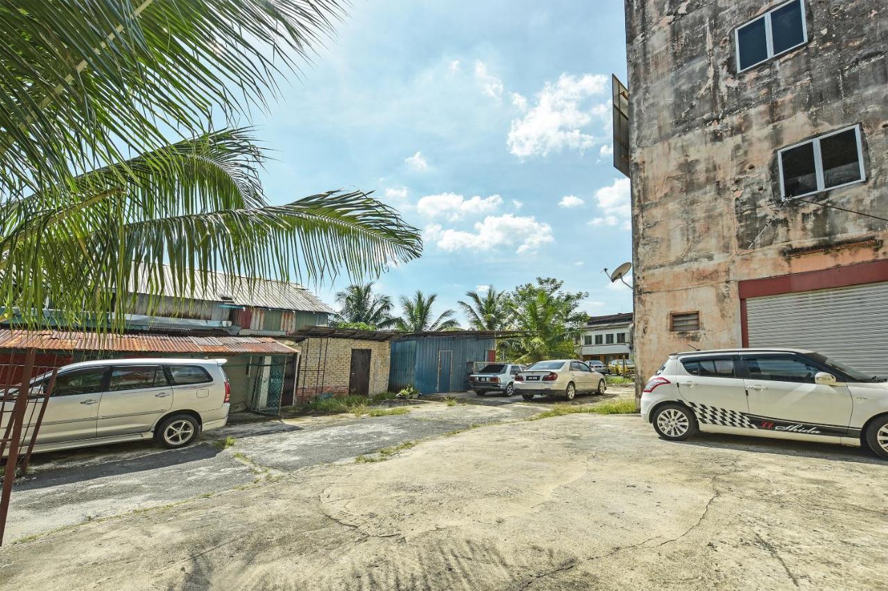 Super Oyo Capital O 90659 Raintown Timbers Hotel Taiping Eksteriør bilde