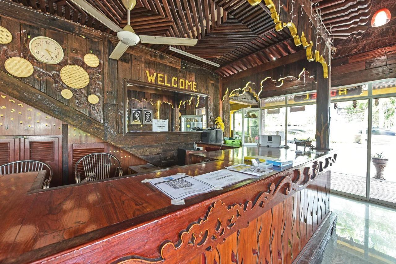 Super Oyo Capital O 90659 Raintown Timbers Hotel Taiping Eksteriør bilde
