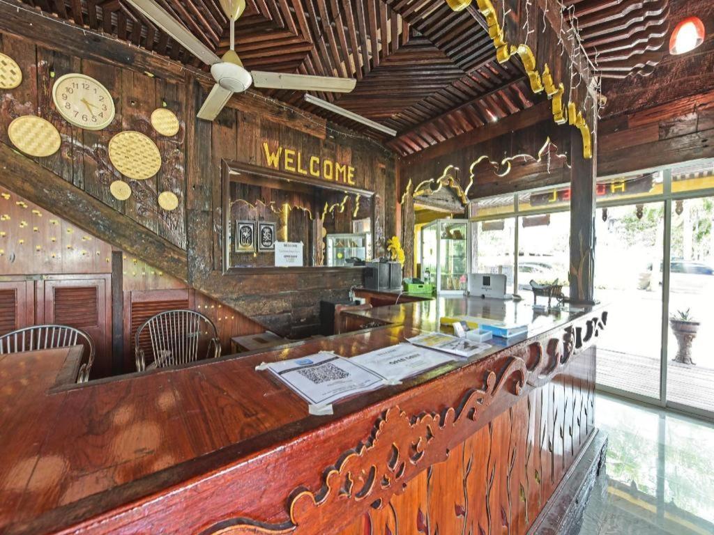Super Oyo Capital O 90659 Raintown Timbers Hotel Taiping Eksteriør bilde