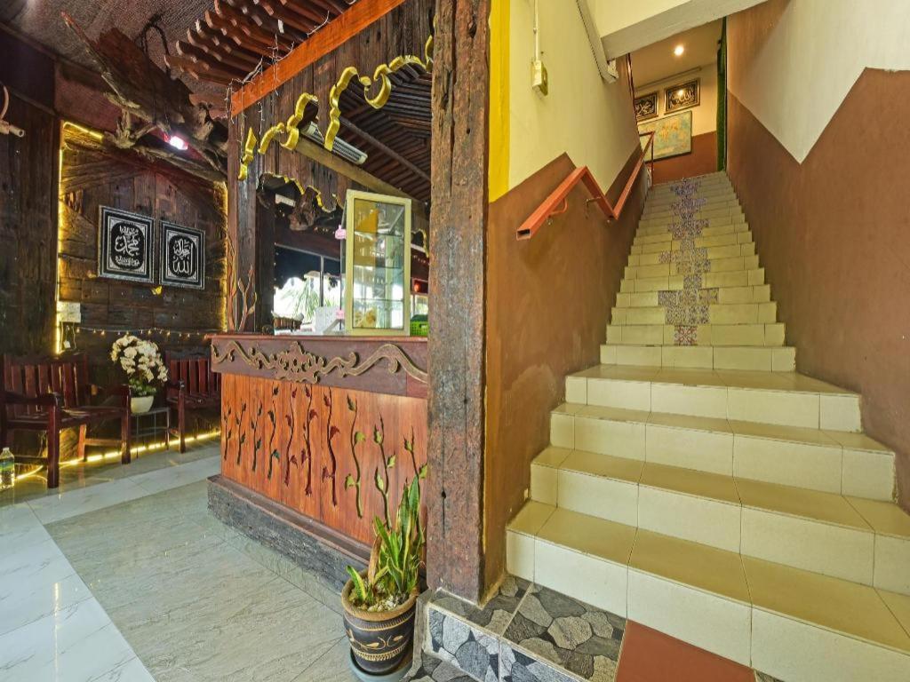 Super Oyo Capital O 90659 Raintown Timbers Hotel Taiping Eksteriør bilde