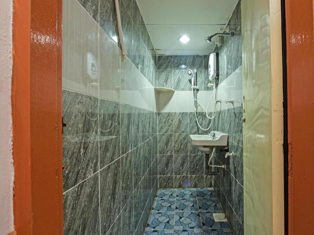 Super Oyo Capital O 90659 Raintown Timbers Hotel Taiping Eksteriør bilde