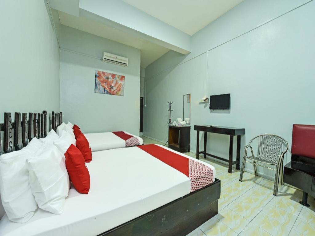 Super Oyo Capital O 90659 Raintown Timbers Hotel Taiping Eksteriør bilde